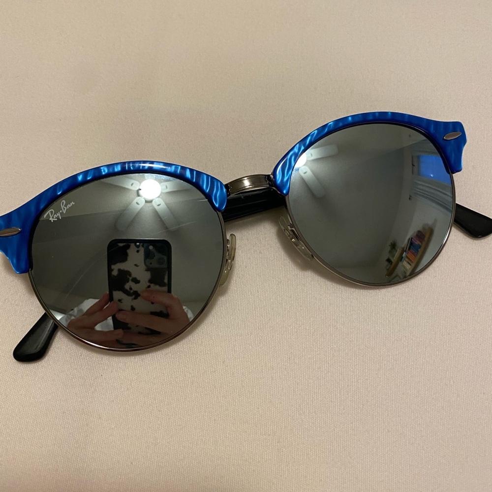 Rayban Clubround Sunglasses with Blue & Silver frames
